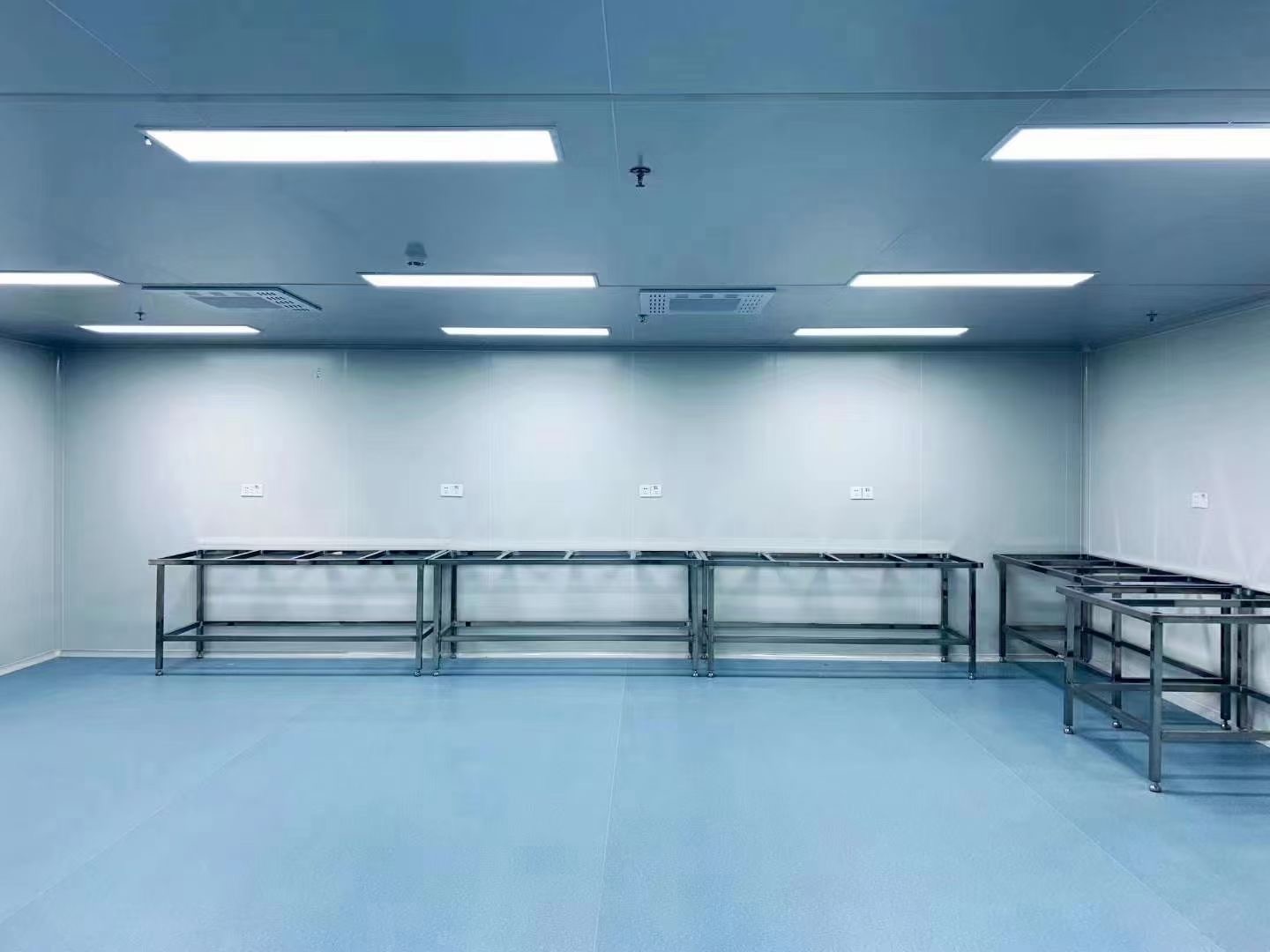 醫藥凈化車間裝修施工特點有哪些？醫藥凈化車間有哪些裝修特點？